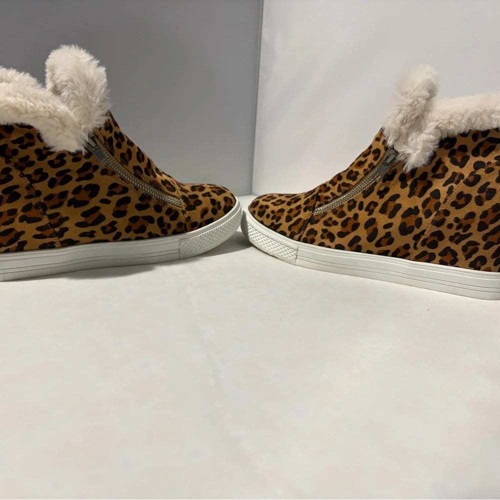 Leopard Print Fur-Lined Wedge‎ Booties